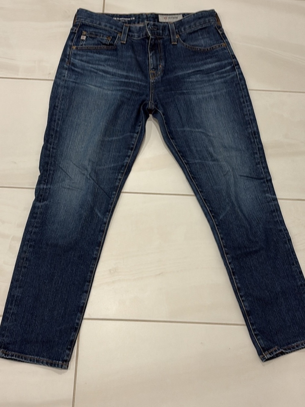 Classic Men’s Dark Blue Straight Jeans